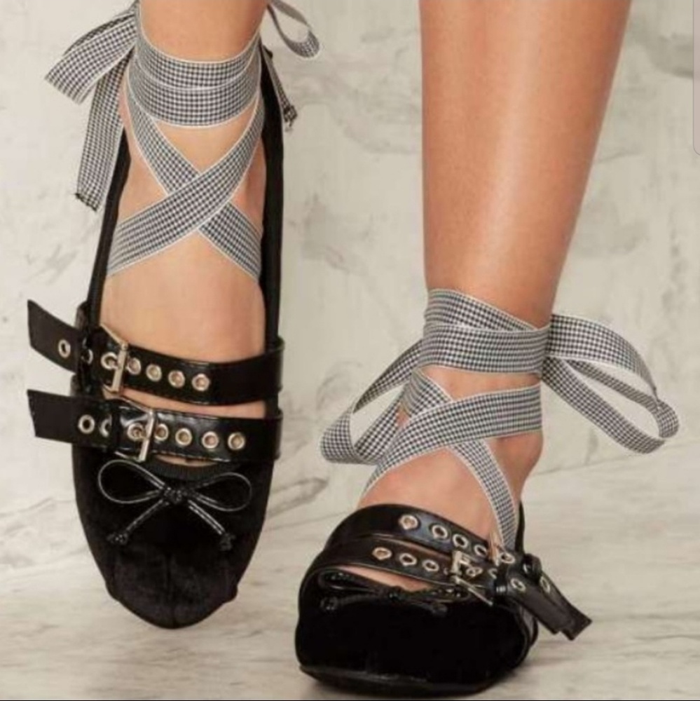 💥 Cape Robbin Black Ballet Flats